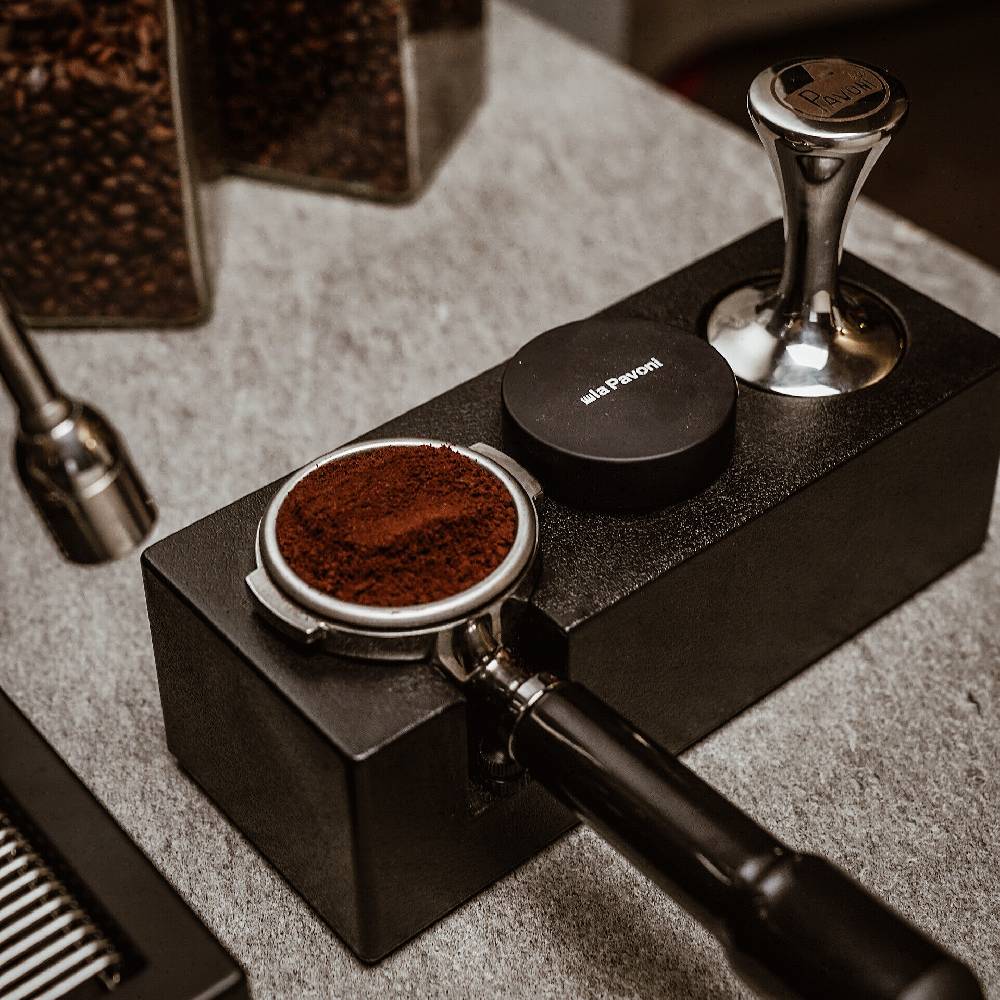 La Pavoni LIVELLATORE SEMIPRO NERO CON LOGO PER PORTAFILTRO MACCHINA SEMIPROFESSIONALE Soddisfazione Garantita