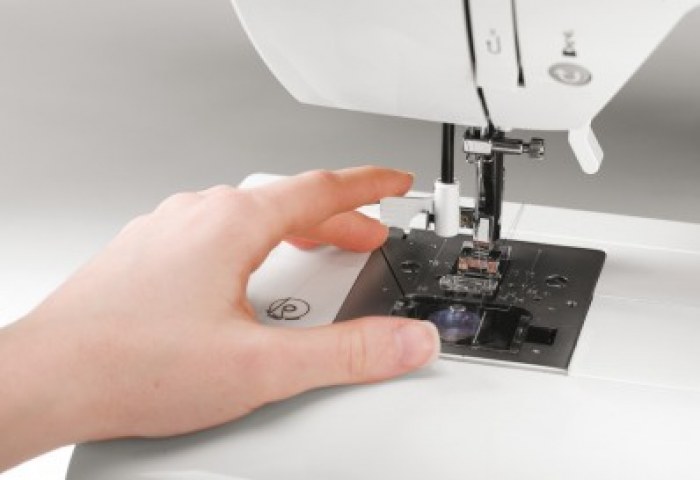 Shopty Macchina per cucire Singer Confidence 7463 Promozione