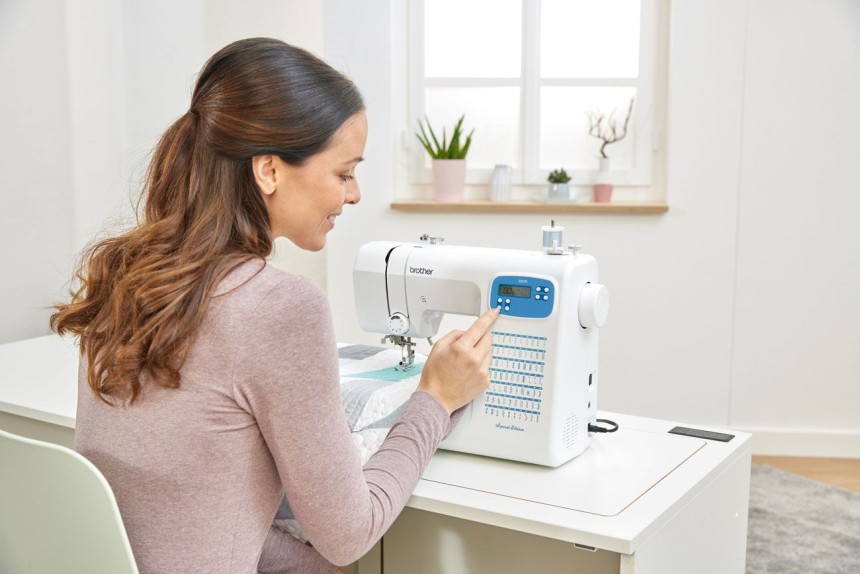 Shopty Macchina per cucire DX70SE Italia
